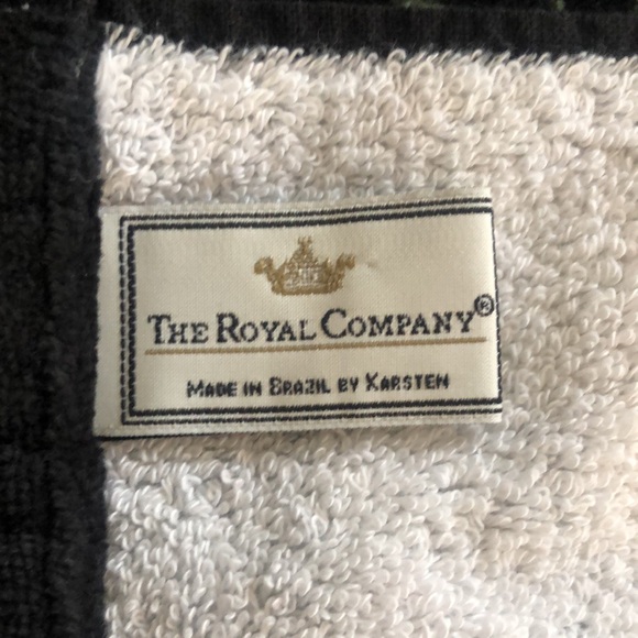 The Royal Company Black floral Towel set bundle - Picture 8 of 8